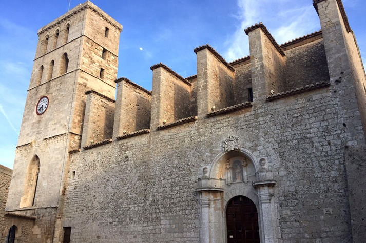 Catedral de Santa María - Dalt Vila Ibiza