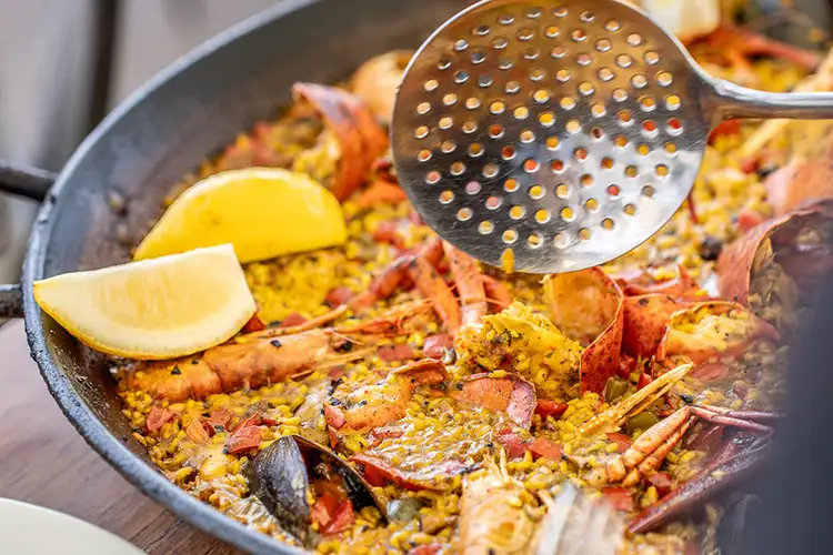 donde comer paella en Ibiza es nautic