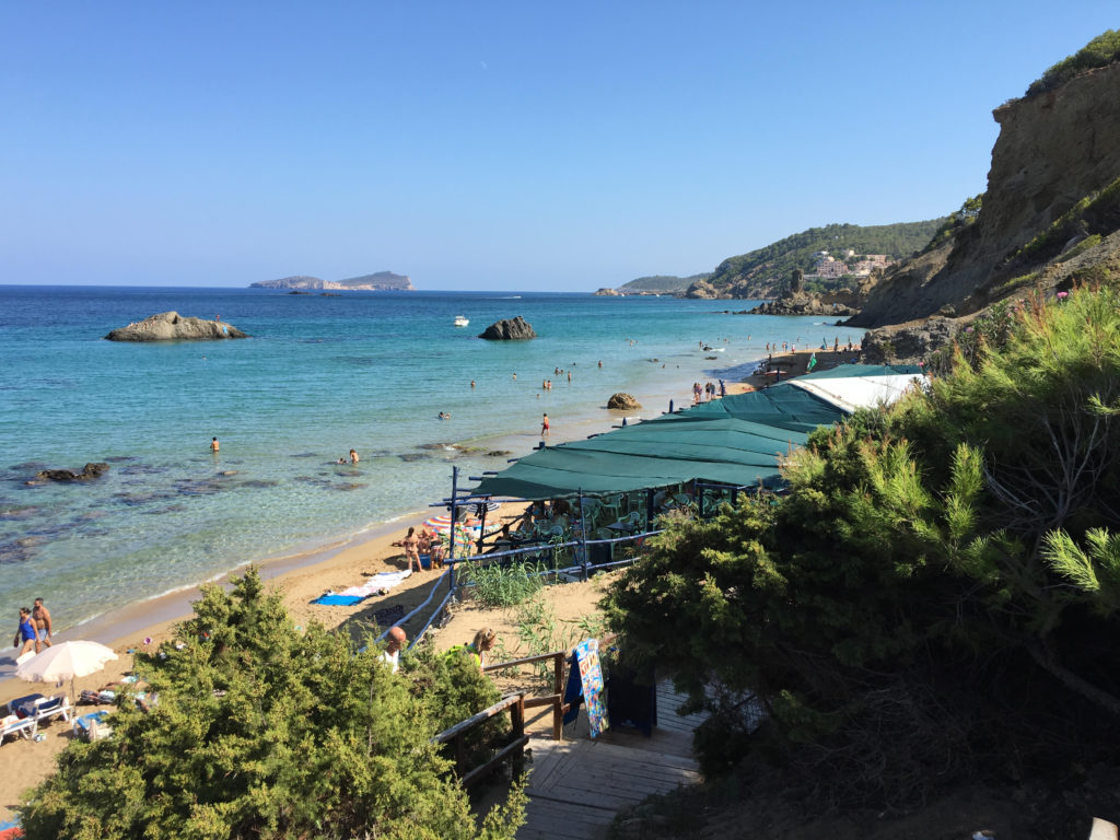 ruta en moto por Ibiza moto luis alquiler coches y motos