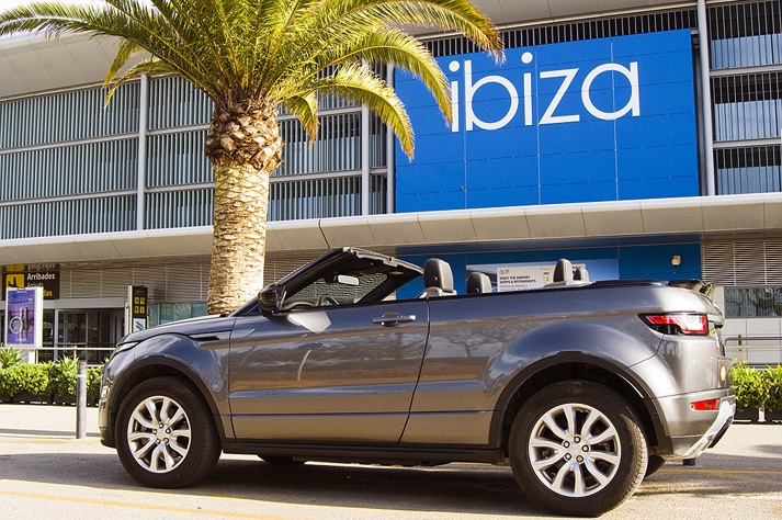 Ibiza en descapotable alquiler de coche