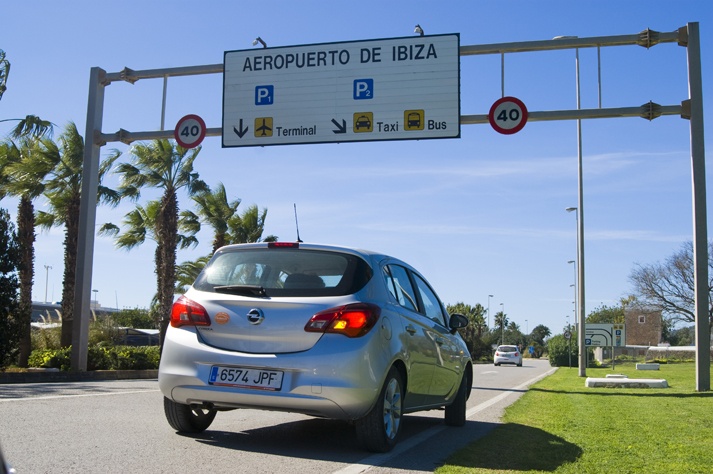 consejos alquiler seguro coche Ibiza, errores a evitar alquilar coche