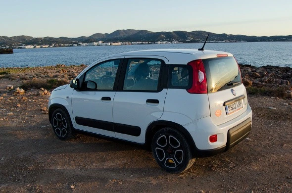 bloque-SEO-baratos Alquiler de Fiat Panda en Ibiza