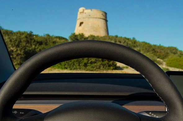 bloque-seo-lujo Detalle de volante y torre en Ibiza