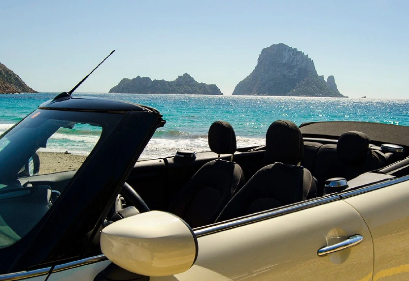 Mini Cooper en Cala d´Hort