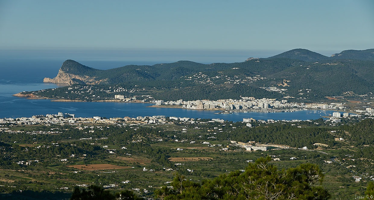 zonas turisticas ibiza bahia san antonio