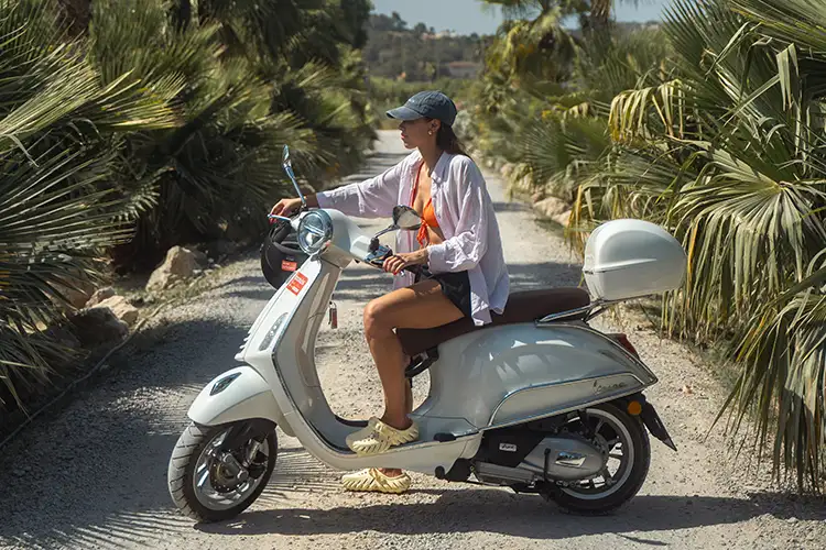 mejores rutas en moto por Ibiza