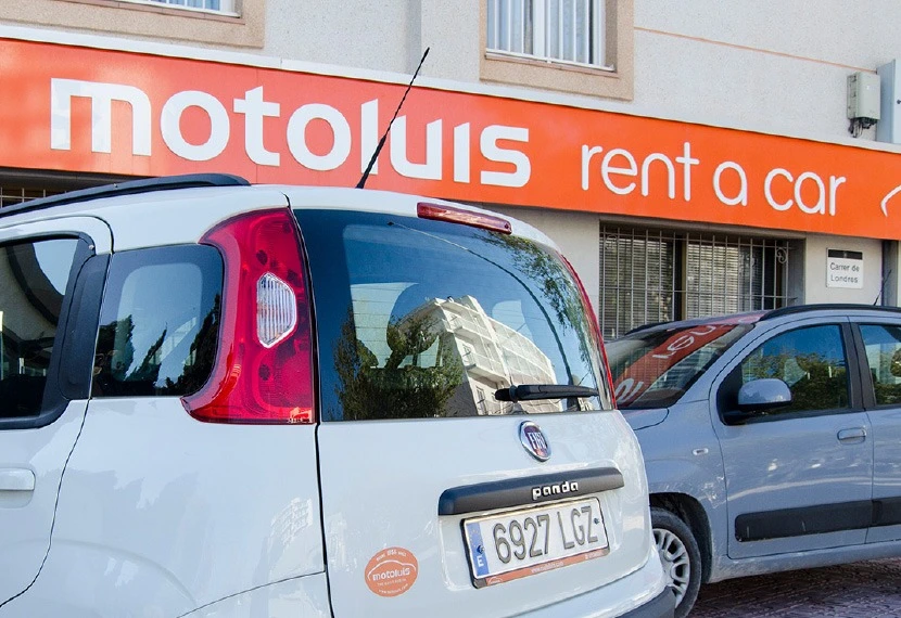 Fiat Panda en oficina de Moto Luis